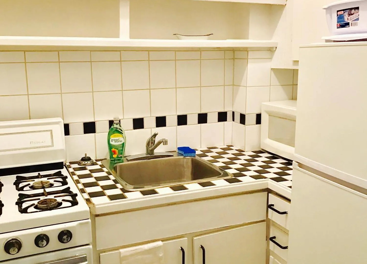 Stylish Montreal Apartment Comfortable Stay In The Golden Square Mile