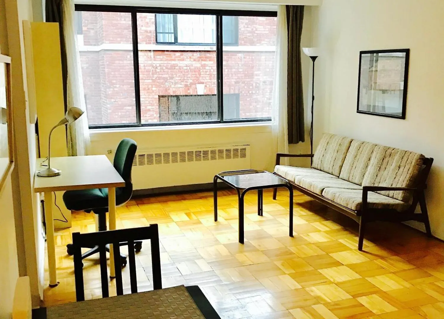 Stylish Montreal Apartment Comfortable Stay In The Golden Square Mile