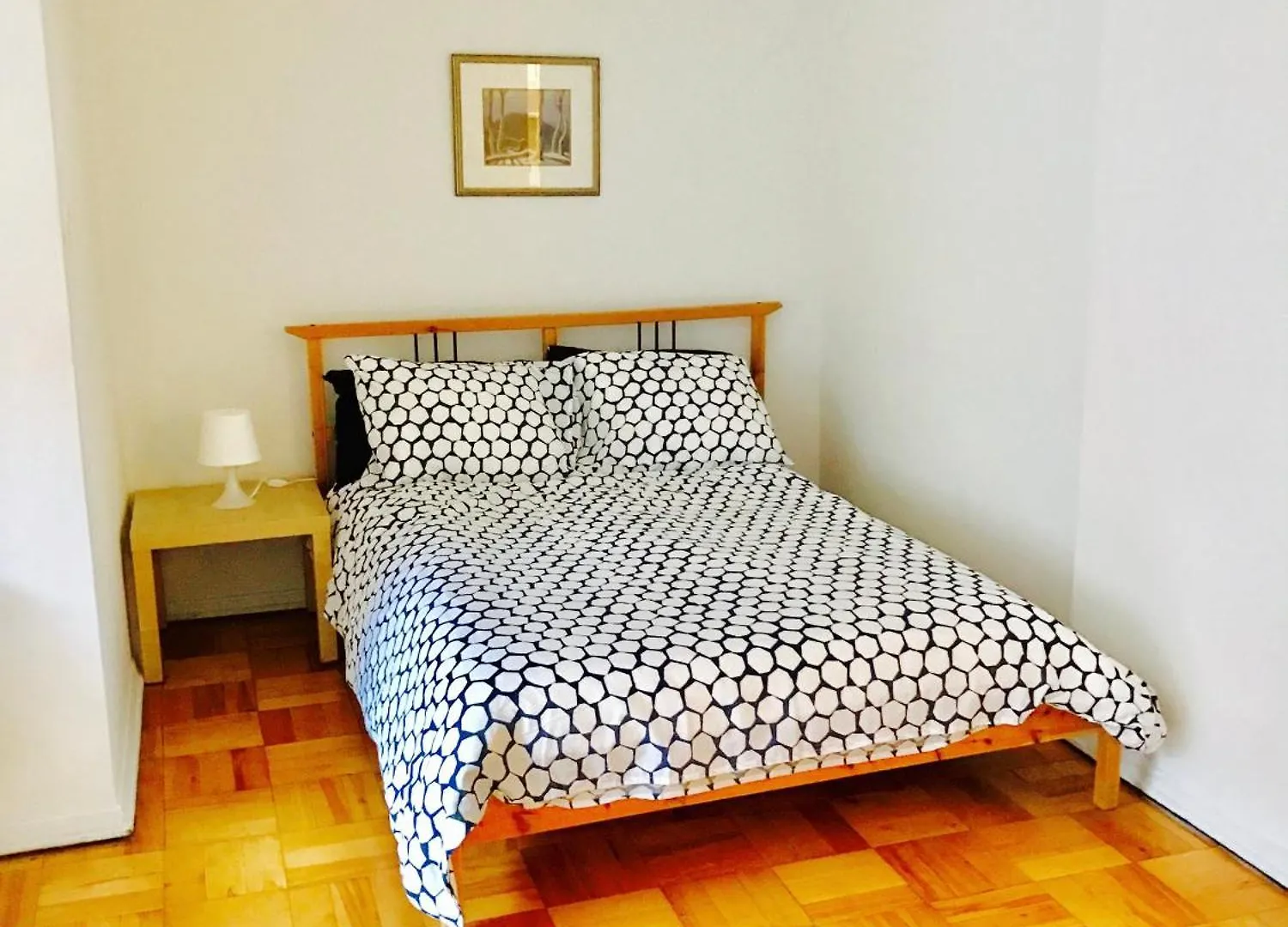 Stylish Montreal Apartment Comfortable Stay In The Golden Square Mile 0*,  Canada