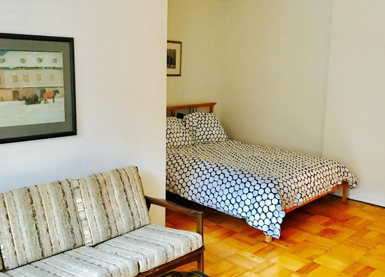 Stylish Montreal Apartment Comfortable Stay In The Golden Square Mile